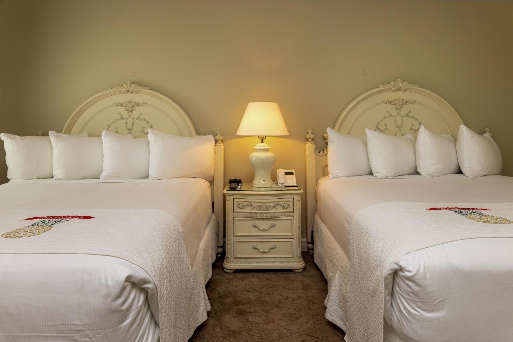 Perry Hotel Петоскі Екстер'єр фото