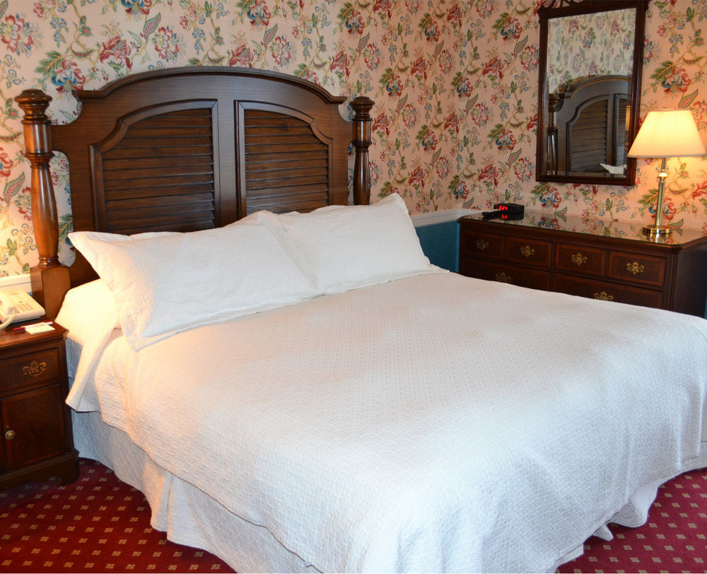 Perry Hotel Петоскі Екстер'єр фото