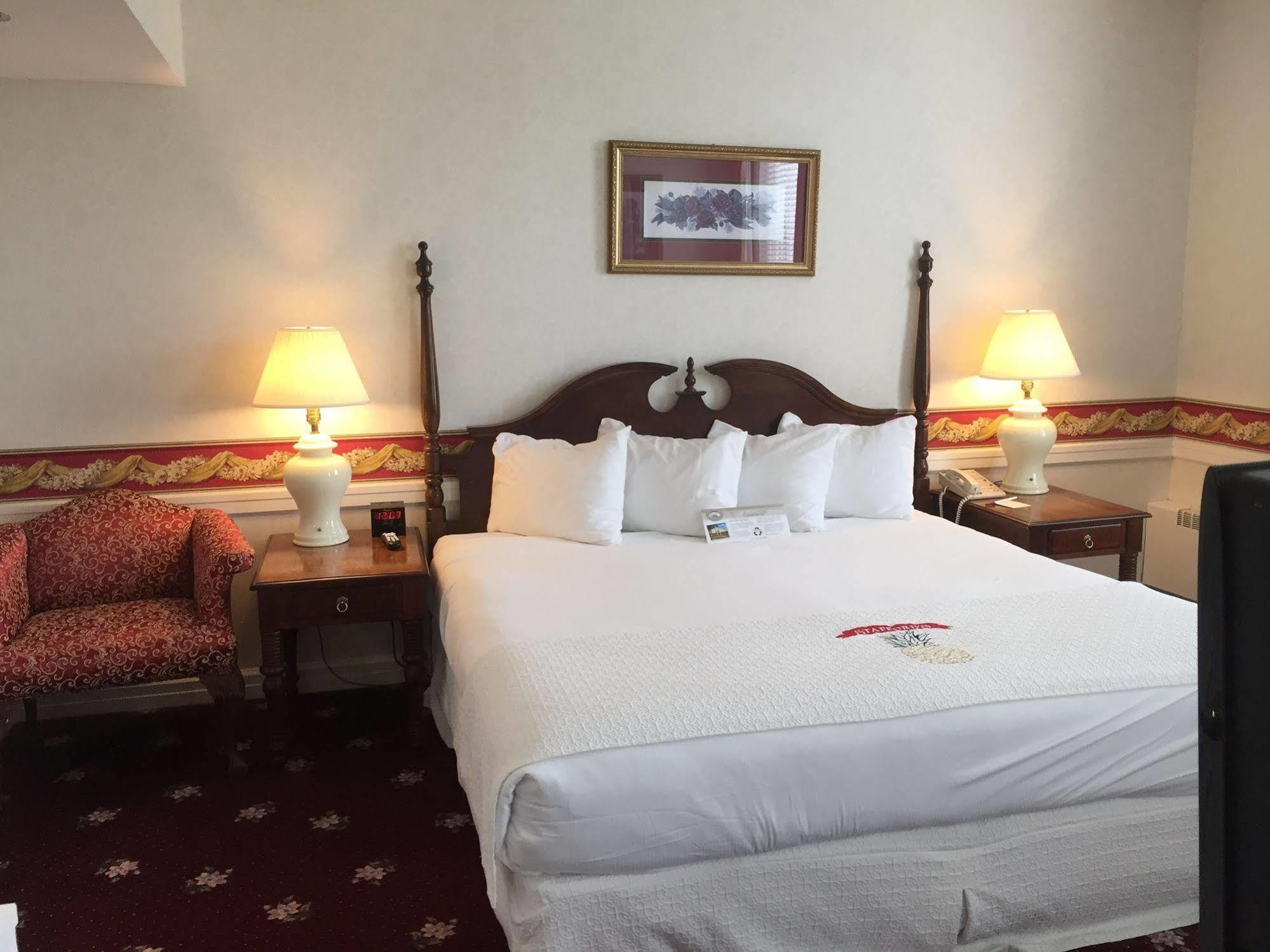 Perry Hotel Петоскі Екстер'єр фото